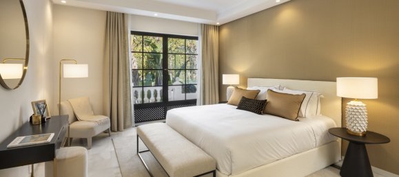 12 Schlafzimmer Villa in Marbella, Spain, Nr. 103432 19