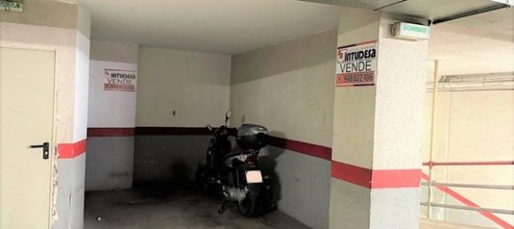 Garage à Chartered Community of Navarre, Spain No. 128206 2