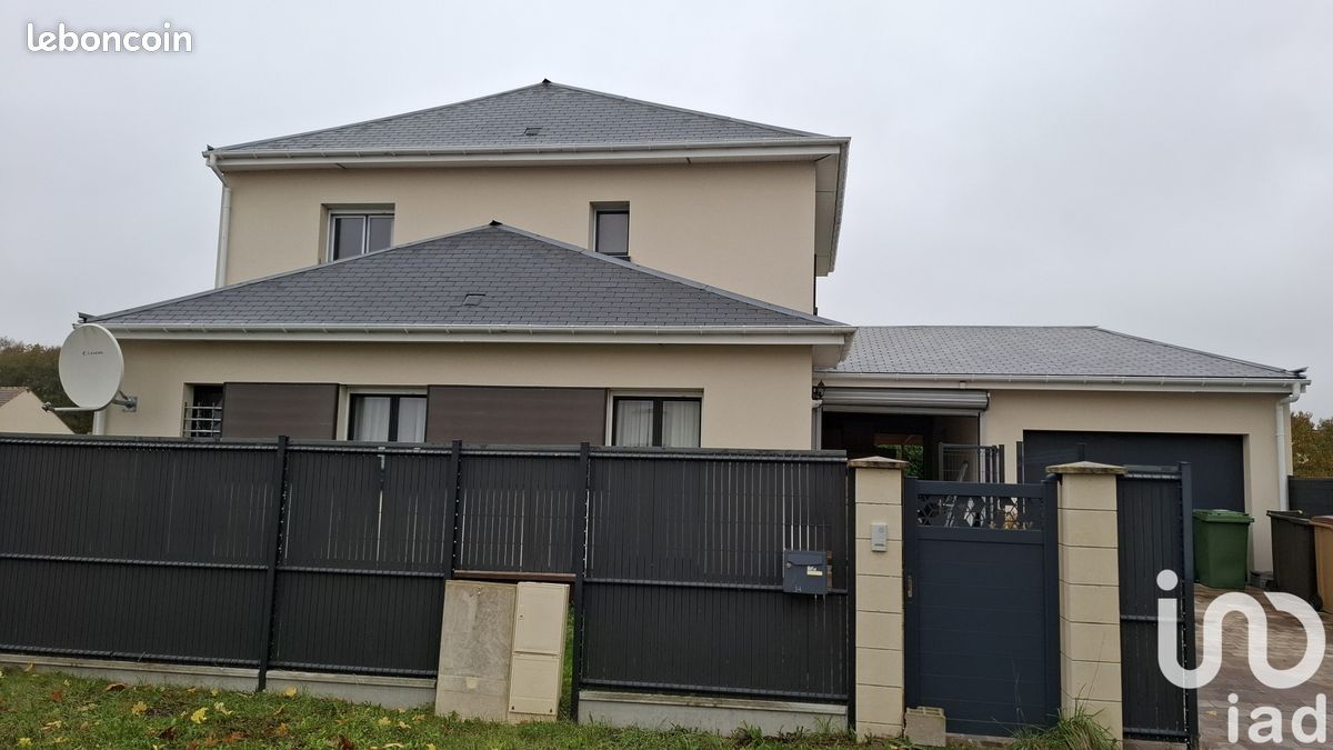 4 bedrooms House in Luray, France No. 154433