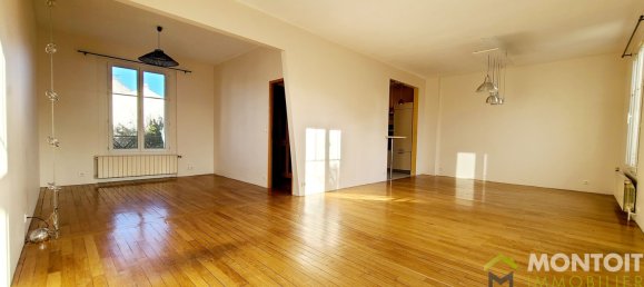 3 bedrooms House in Chevilly-Larue, France No. 170571 2