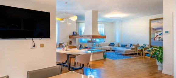 4 bedrooms Apartment in Verbania, Italy No. 334969 11