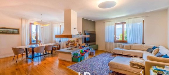 4 bedrooms Apartment in Verbania, Italy No. 334969 7