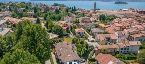 4 bedrooms Apartment in Verbania, Italy No. 334969 3