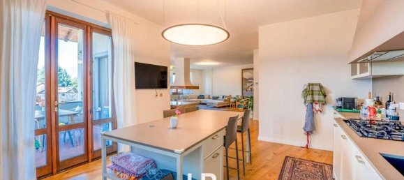 4 bedrooms Apartment in Verbania, Italy No. 334969 13