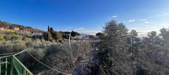 4 rooms Apartment in Florence, Italy No. 195568 10