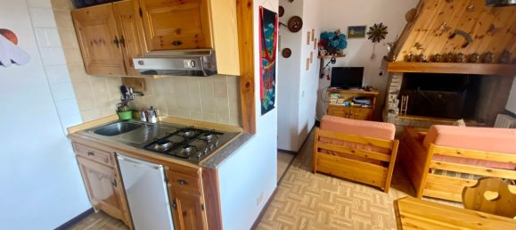 1 bedroom Apartment in Tonezza del Cimone, Italy No. 328783 4