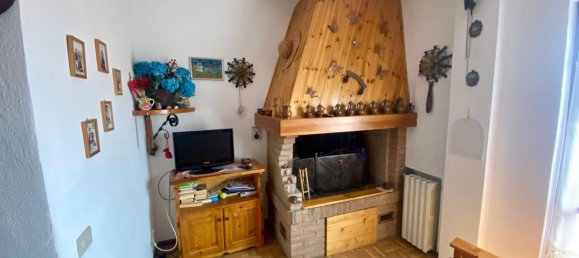 1 bedroom Apartment in Tonezza del Cimone, Italy No. 328783 3