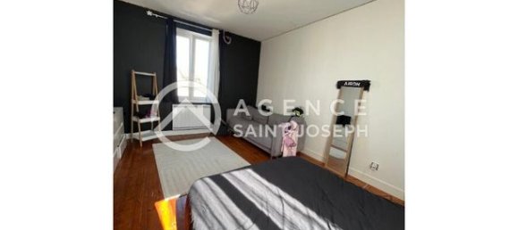 Casa de 5 dormitorios en Yvetot, France No. 312462 2