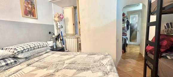 2 rooms Apartment in Naples, Italy No. 275902 5