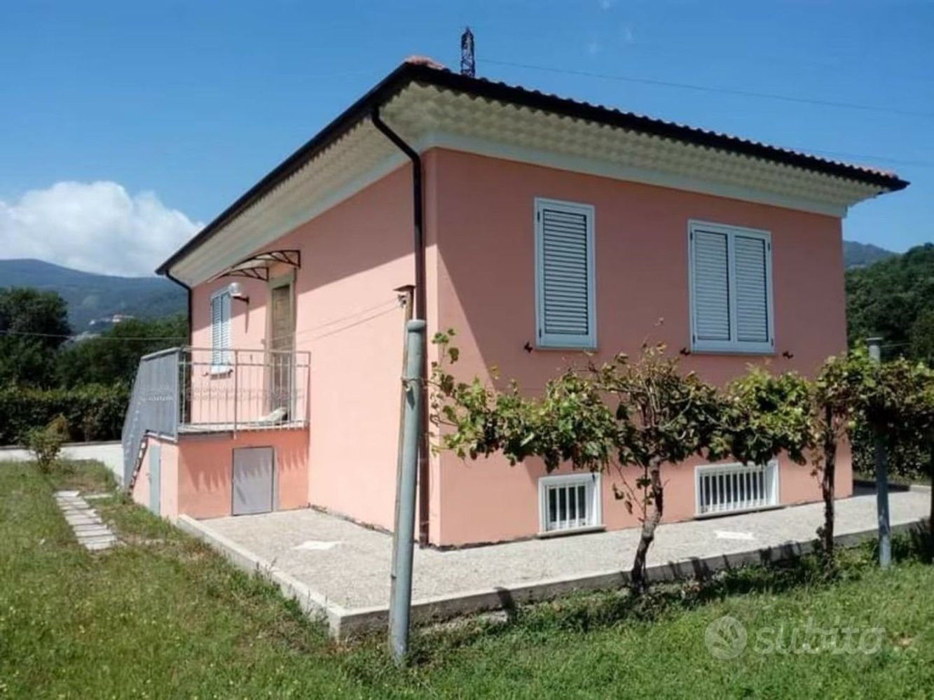 5 rooms Villa in Montella, Italy No. 255258