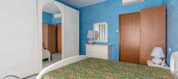 2 bedrooms Apartment in Trezzano sul Naviglio, Italy No. 319878 3