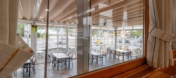 605m² Commercial property in Moralzarzal, Spain No. 78500 25