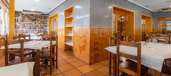 605m² Commercial property in Moralzarzal, Spain No. 78500 23