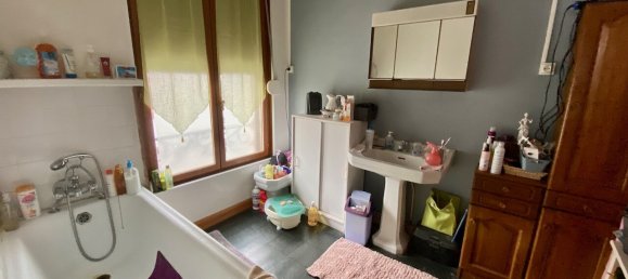 4 Schlafzimmer Gebäude in Le Nouvion-en-Thierache, France, Nr. 90626 10