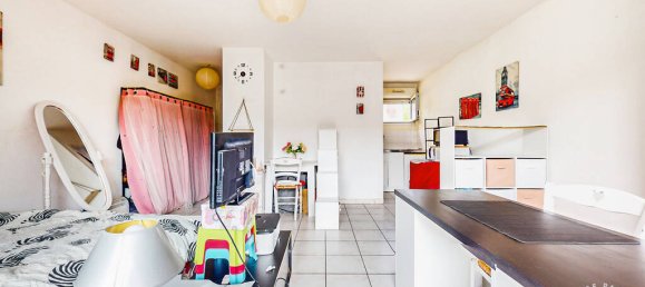 Estúdio em Clichy-sous-Bois, France N.º 332625 9