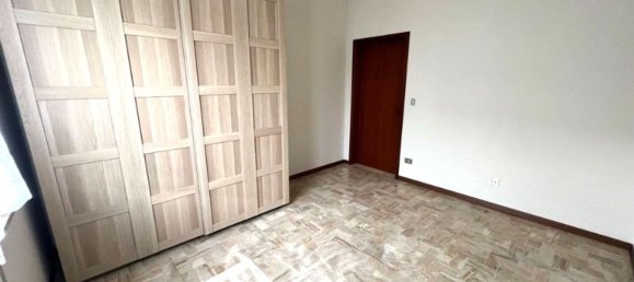 3 rooms Apartment in Noceto, Italy No. 17716 17