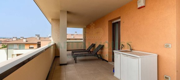 3 bedrooms Penthouse in Imola, Italy No. 328322 3