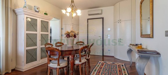 3 bedrooms Penthouse in Imola, Italy No. 328322 12