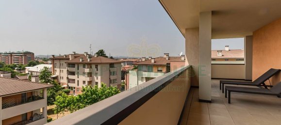 3 bedrooms Penthouse in Imola, Italy No. 328322 4