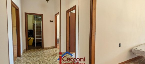 6 rooms Apartment in Cerreto Guidi, Italy No. 123220 9