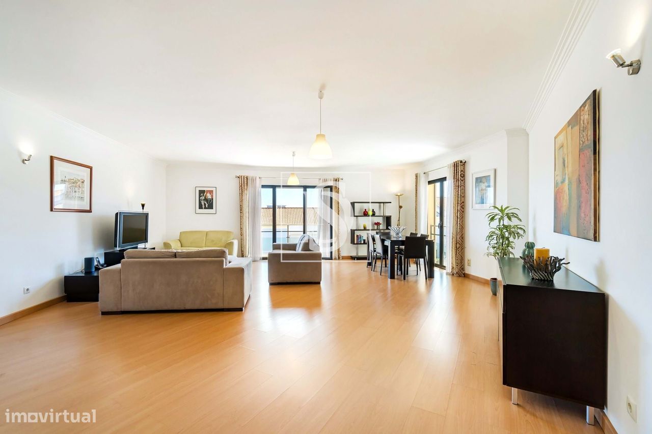 4 chambres Appartement à Oeiras, Portugal No. 203291