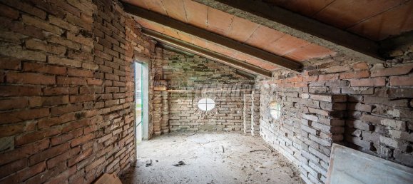 Garage à San Pietro in Casale, Italy No. 27029 18