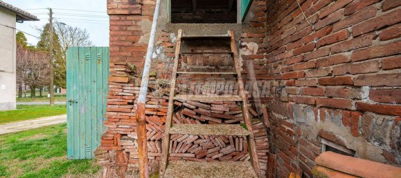 Garage à San Pietro in Casale, Italy No. 27029 15