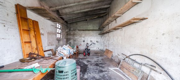 Garage à San Pietro in Casale, Italy No. 27029 5