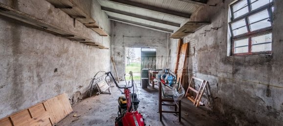 Garage à San Pietro in Casale, Italy No. 27029 7