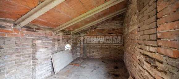 Garage à San Pietro in Casale, Italy No. 27029 17