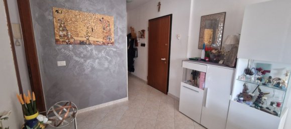 4 Schlafzimmer Wohnung in Rome, Italy, Nr. 321593 4