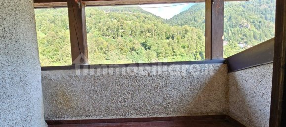 5 bedrooms Villa in Gandellino, Italy No. 89847 6