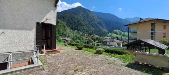 5 bedrooms Villa in Gandellino, Italy No. 89847 10