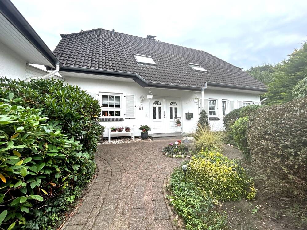 6 rooms Townhouse in Oldenburg, Germany No. 368127
