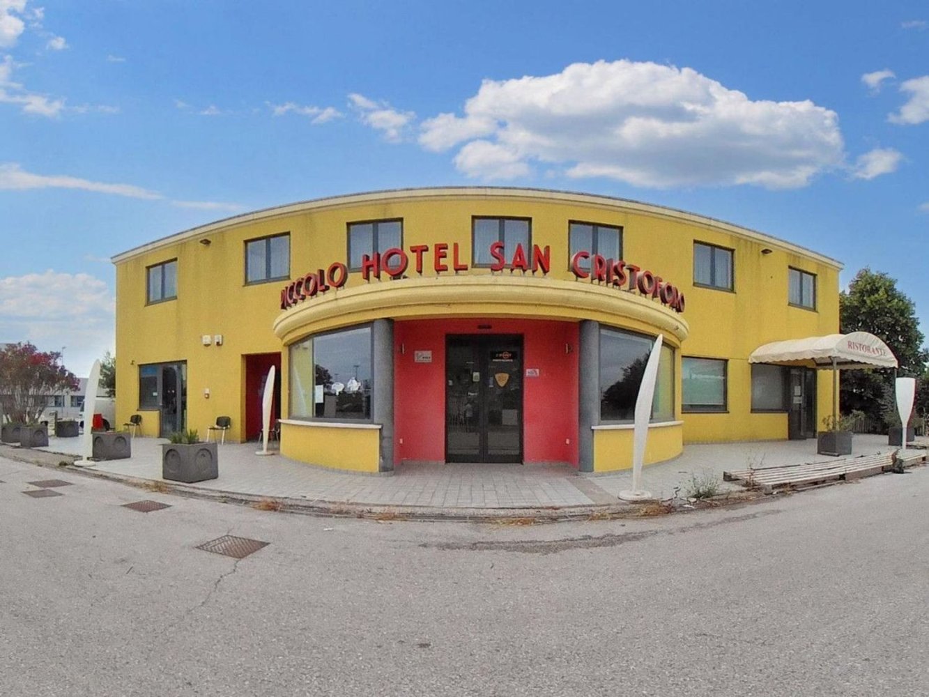 Bâtiment à Monte Porzio, Italy 1000m² No. 372518