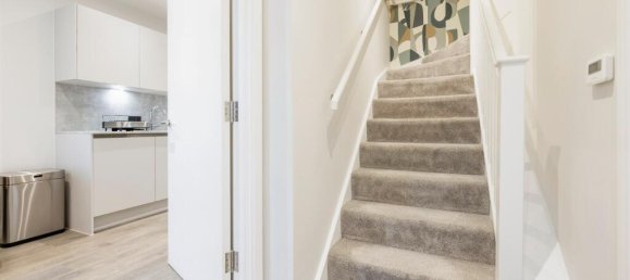 3 bedrooms Townhouse in Watford, United Kingdom No. 6036 18