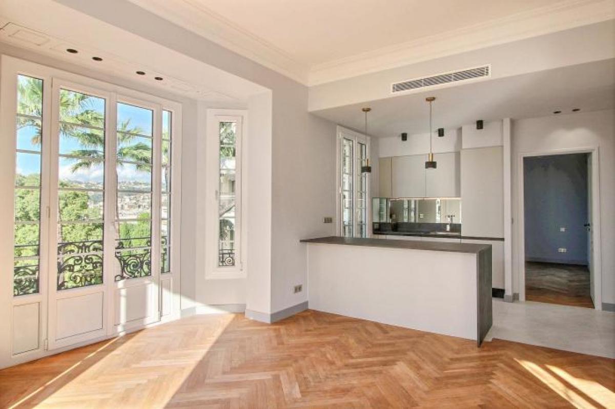 2 bedrooms Apartment in Nice, France No. 2861