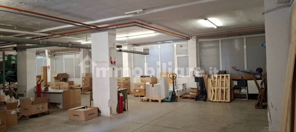350m² Garage in Bari, Italy No. 355536 4