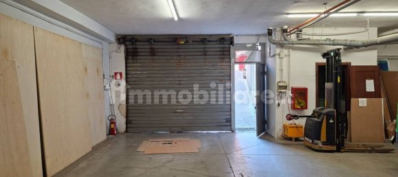 350m² Garage in Bari, Italy No. 355536 15