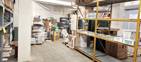 350m² Garage in Bari, Italy No. 355536 11