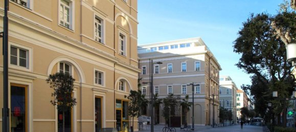 4 rooms Penthouse in Savona, Italy No. 38623 9