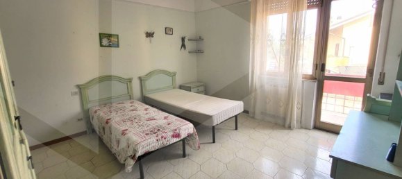 4 rooms Apartment in Spoltore, Italy No. 19072 18