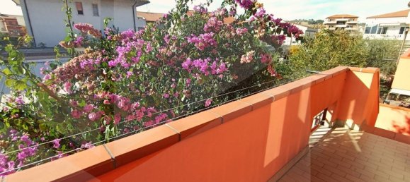 4 rooms Apartment in Spoltore, Italy No. 19072 21