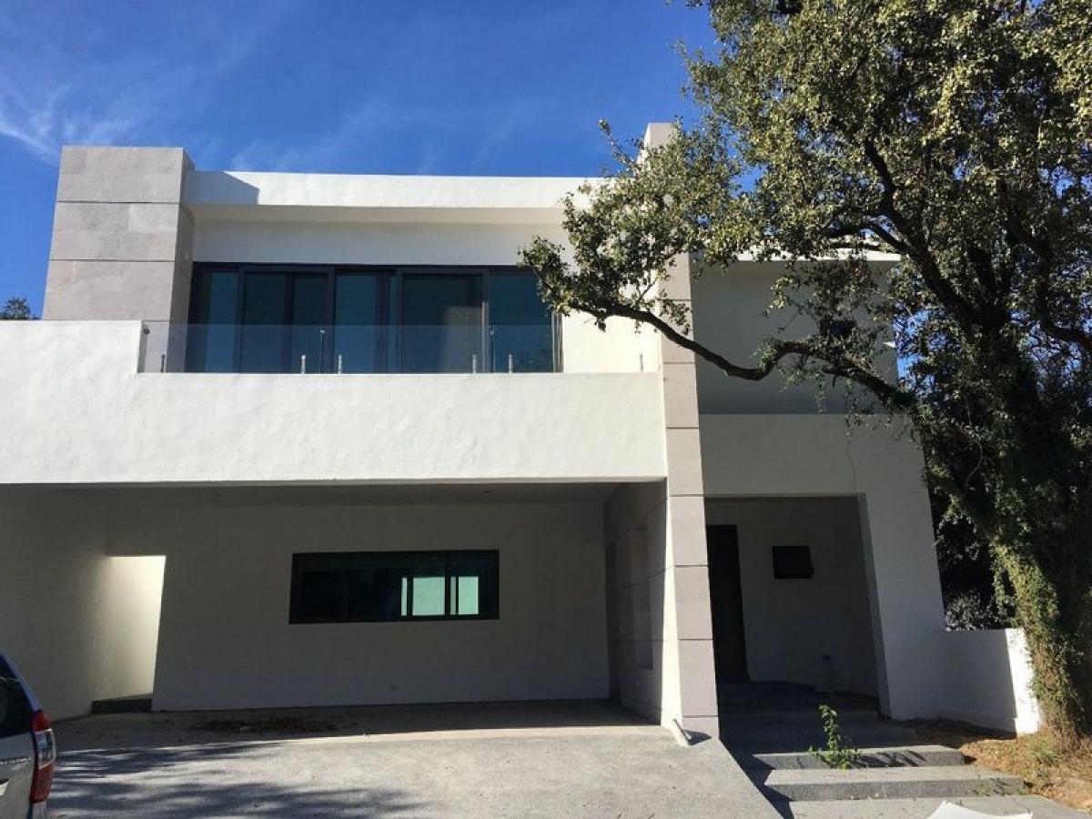 3 bedrooms House in Nuevo Leon, Mexico No. 155365