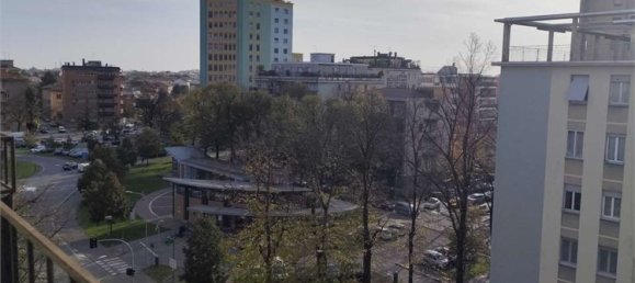 4 rooms Penthouse in Mantua, Italy No. 246996 5