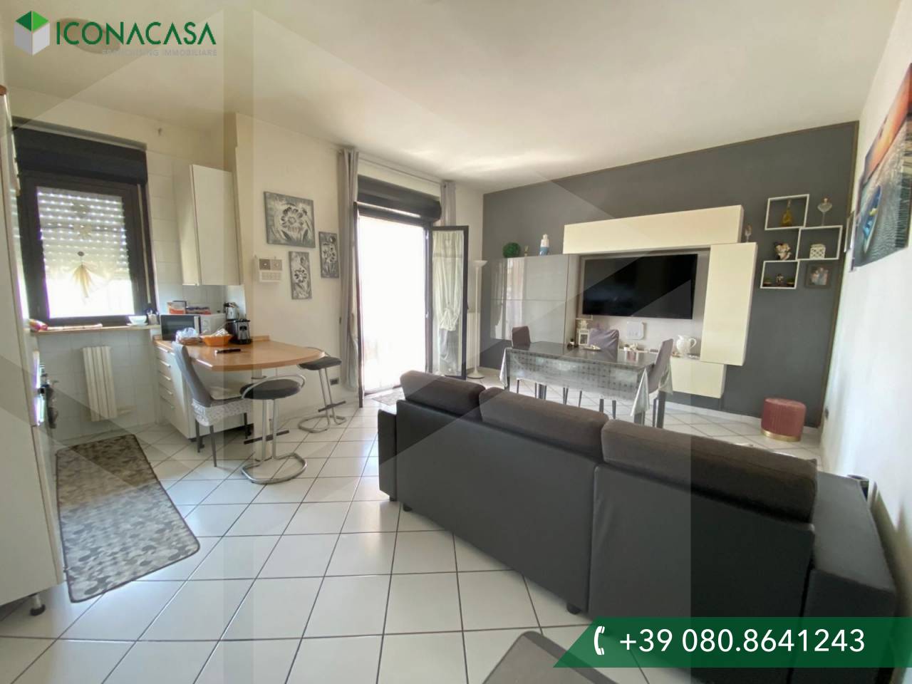 Apartamento de 3 divisões em Bari, Italy N.º 17307