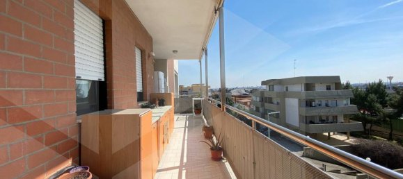 Apartamento de 3 divisões em Bari, Italy N.º 17307 2