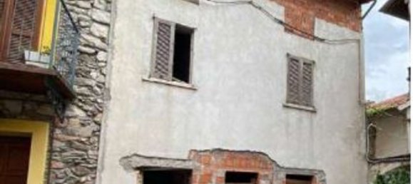 Casa de 5 habitaciónes en Besano, Italy No. 257683 53