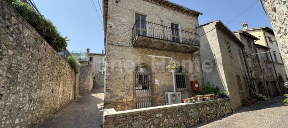 5 bedrooms Apartment in Narni, Italy No. 339130 4