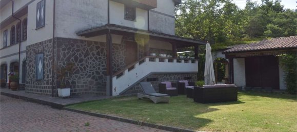 9 rooms Villa in Neviano degli Arduini, Italy No. 149329 5